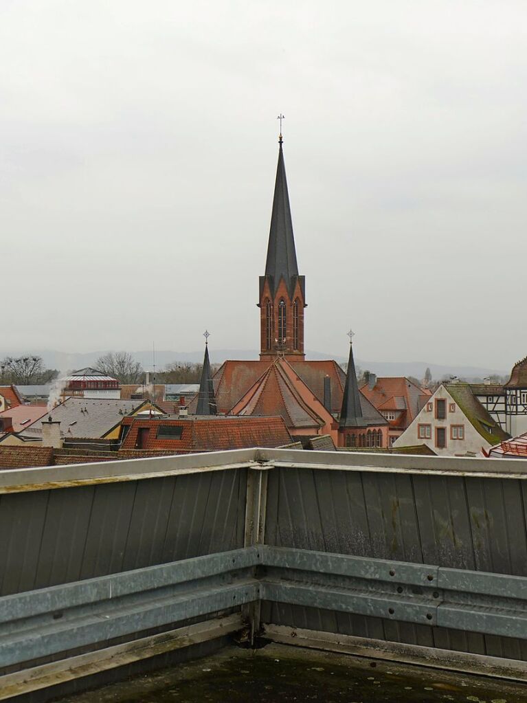 Das Parkhaus Innenstadt an der Hochburger Strae soll im Frhling 2025 abgerissen werden.