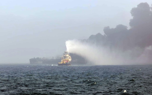 Vor der britischen K&uuml;ste sind ein...n Frachtschiff zusammengesto&szlig;en.  | Foto: Bartek Smialek/PA Media/dpa