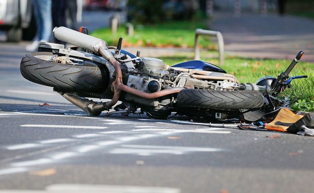 Ein Motorradfahrer wurde bei einem Stu...i Bad Sckingen verletzt (Symbolfoto).  | Foto: David Young