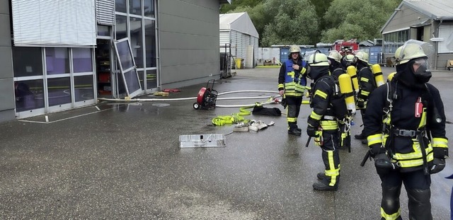 Besonders der Brand bei der Firma Hiller forderte die Feuerwehr.  | Foto: Feuerwehr Kippenheim