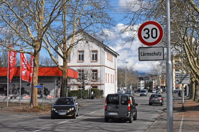 Ab der Einmndung Rebmannsweg gilt in der Brombacher Strae Tempo 30.  | Foto: Thomas Loisl Mink