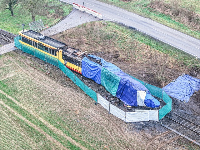 Die Bergung ist f&uuml;r den Vormittag geplant.  | Foto: Jason Tschepljakow/dpa