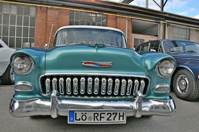 Toller Blickfang: Ein Chevrolet Bel Air aus den 1950er-Jahren  | Foto: Barbara Ruda