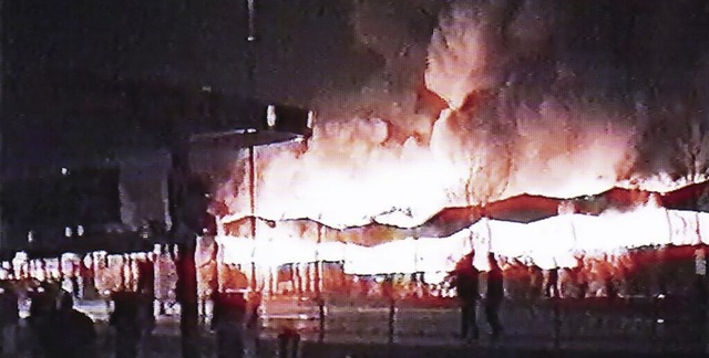 Am 13. Mrz 1995 wurde der Mllheimer ...lm hielt die nchtliche Szenerie fest.  | Foto: Volker Mnch