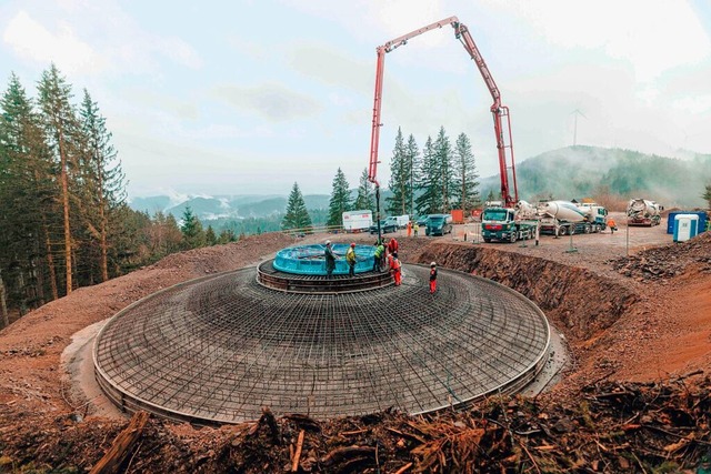 Beeindruckend sind die Fundamente für ...nten, knapp 207 Meter hohen Windräder. | Foto: Dimitri Dell/E-Werk MIttelbaden Beeindruckend sind die Fundamente für ...nten, knapp 207 Meter hohen Windräder. | Foto: Dimitri Dell/E-Werk MIttelbaden