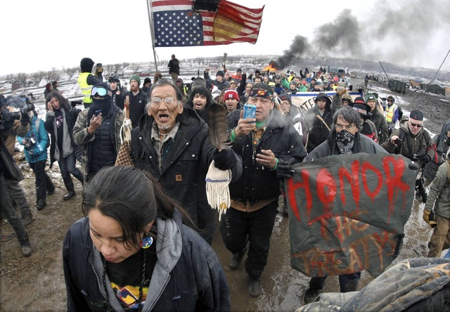 Jahre nach gro&szlig;en Protesten gege...regendes Urteil ergangen. (Archivbild)  | Foto: picture alliance / Mike Mccleary/The Bismarck Tribune/AP/dpa