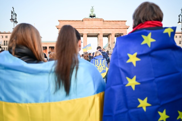 Die Ukraine ist bei der Verteidigung g...schen Partner angewiesen. (Archivbild)  | Foto: Sebastian Gollnow/dpa