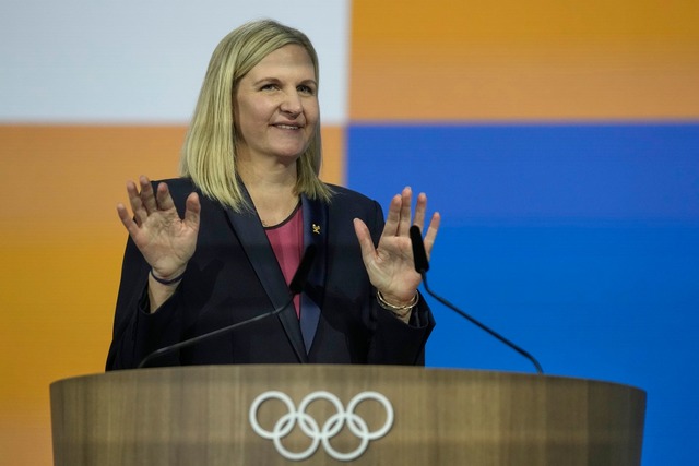 Kirsty Coventry ist zur IOC-Pr&auml;sidentin gew&auml;hlt worden.  | Foto: Thanassis Stavrakis/AP/dpa