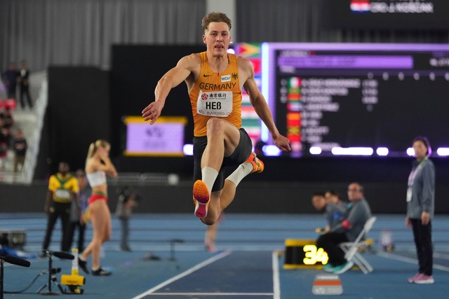 Dreispringer Max He&szlig; kann bei de...t mit einer Medaille &uuml;berraschen.  | Foto: Vincent Thian/AP/dpa