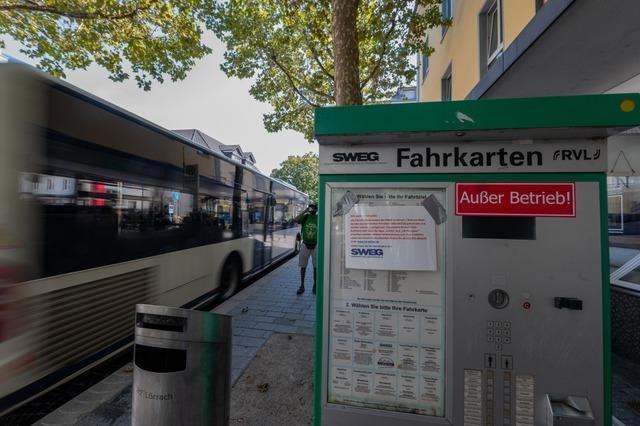 Radfahrer verletzt Fugngerin am Senserplatz in Lrrach