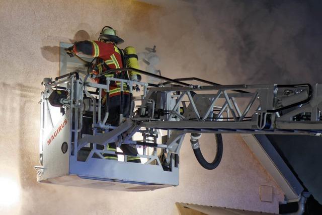 Wie die Feuerwehr versucht, bei Lscheinstzen so wenig kaputt zu machen wie mglich