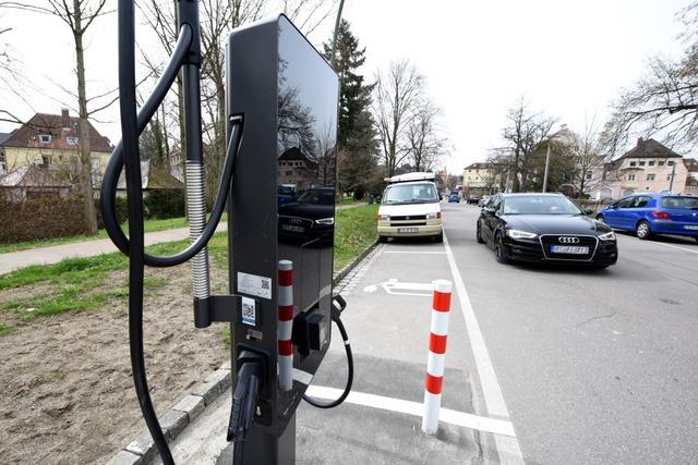 Anlaufphase beendet: Stadt erhebt Gebhren fr Ladesulen, will Zahl aber gleichzeitig stark erhhen