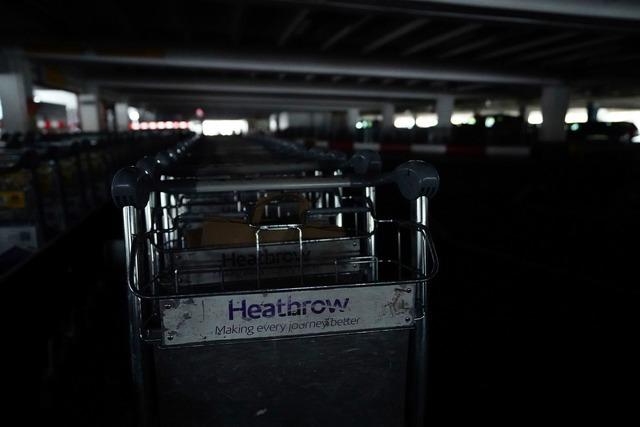 Flughafen Heathrow: Betrieb soll wieder starten