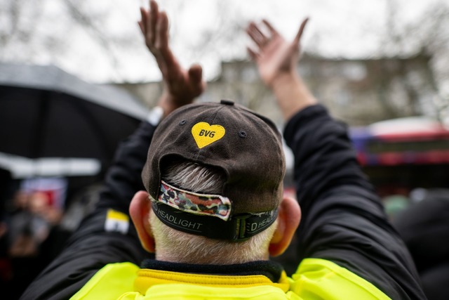 Viermal hat Verdi seit Januar zum Warn...k bei der BVG aufgerufen. (Archivbild)  | Foto: Sebastian Gollnow/dpa