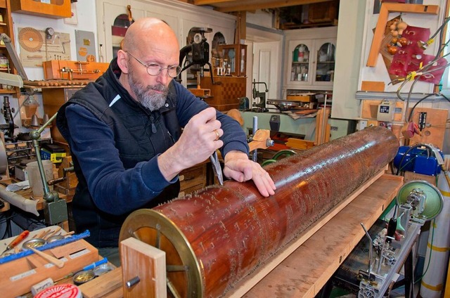 Das Herzstck eines Walzenorchestrions...ersetzt abgenutzte oder kaputte Stifte  | Foto: Heinz Ksinger