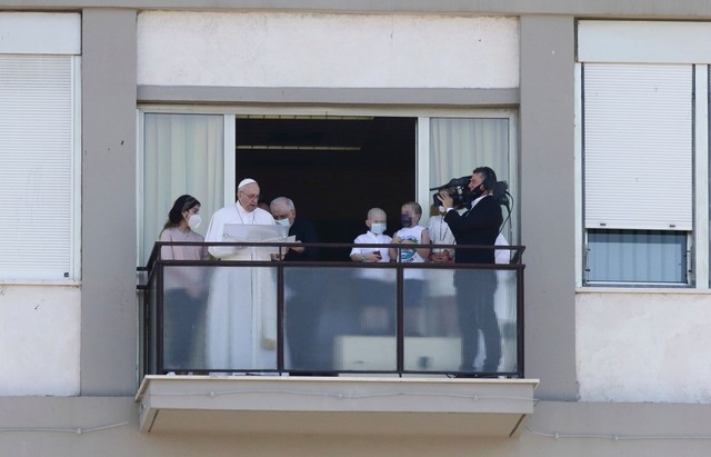 Auf den Balkon wird Franziskus - hier ...ichten eher nicht kommen. (Archivbild)  | Foto: Europa Press/EUROPA PRESS/dpa