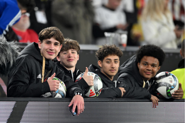 Wie ein Balljunge Fuballgeschichte schrieb