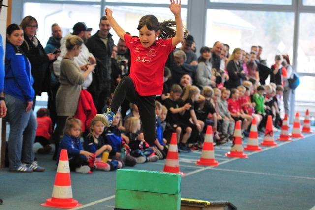 Junge Leichtathleten zeigen in Lffingen ihr Knnen