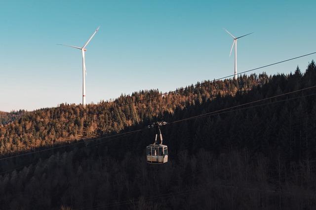 Busse und Bahnen der Freiburger VAG fahren bald auch mit Windstrom vom Taubenkopf