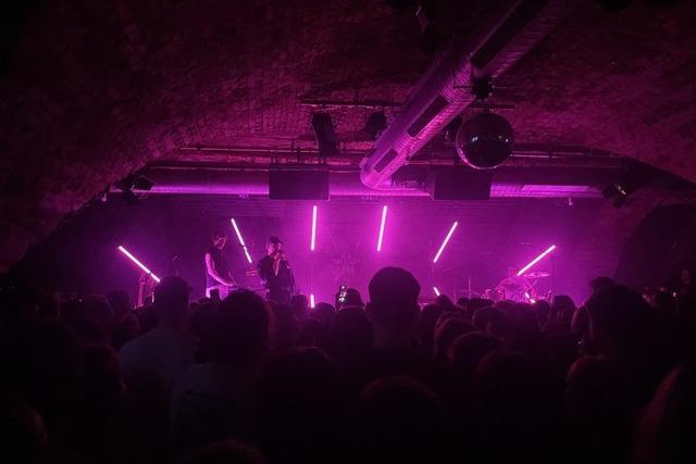 Ritter Lean bringt das ausverkaufte Jazzhaus in Freiburg zum Tanzen und Lachen