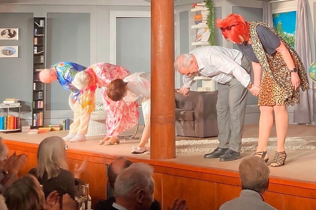 Die Alemannische Bhne Freiburg lud BZ... Komdie &#8222;De Muettersohn&#8220;.  | Foto: Karin Kleis