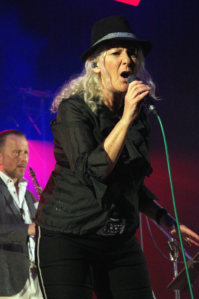 Die Kultband „They Clap“ b...tt in der Turn- und Festhalle in Wyhl. | Foto: Jürgen Schweizer Die Kultband „They Clap“ b...tt in der Turn- und Festhalle in Wyhl. | Foto: Jürgen Schweizer