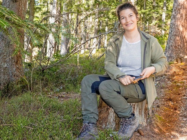 Lena Schwab ist Wildnispdagogin und P...ee moderne Natur- und Umweltpdagogik.  | Foto: Wilfried Dieckmann