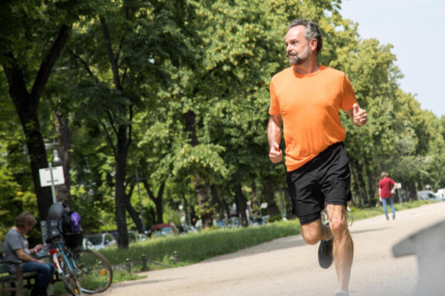 Gesund joggen im Alter - mit diesen fnf Tipps klappt's ohne Beschwerden