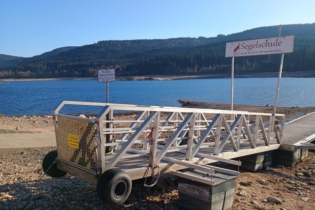 Im Schluchsee herrscht Wassertiefstand wegen Sanierung der Wasserkanle