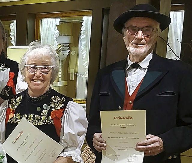 Rosemarie und Siegfried Kaiser sind se...ahren bei der Trachtengruppe Todtmoos. | Foto: Andreas Böhm Rosemarie und Siegfried Kaiser sind se...ahren bei der Trachtengruppe Todtmoos. | Foto: Andreas Böhm