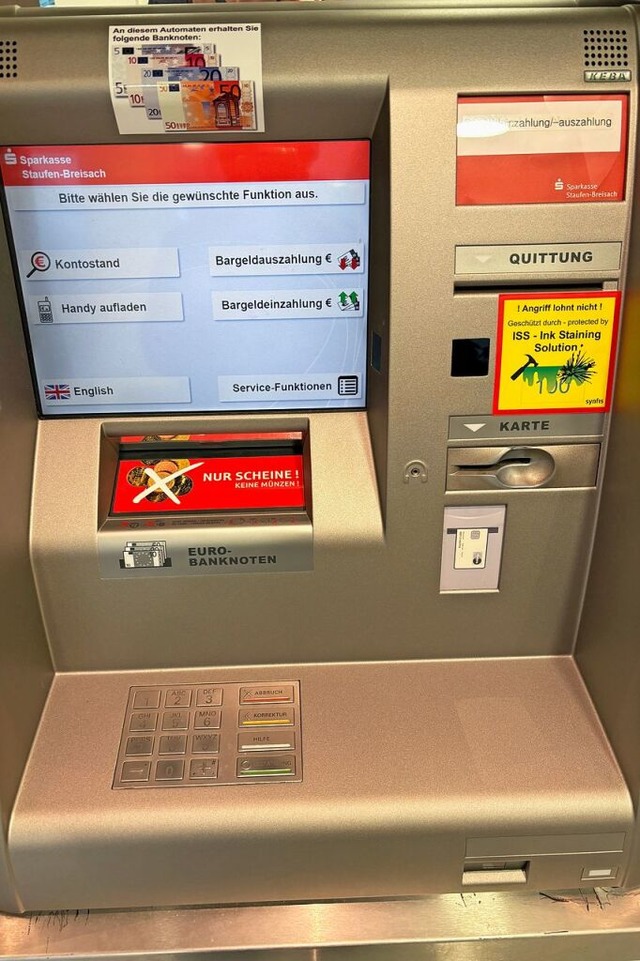 Geldautomaten der  Sparkasse sind verg...genommen, wie dieser in Bad Krozingen.  | Foto: Frank Schoch