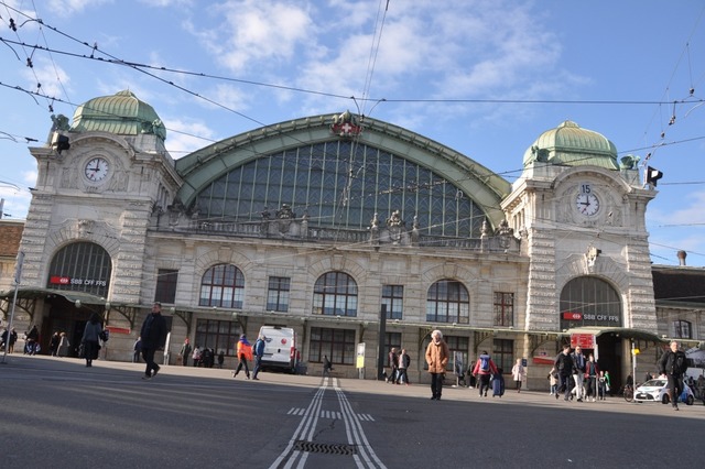 Der Centralbahnplatz vor dem Bahnhof SBB in Basel | Foto: Daniel Gramespacher Der Centralbahnplatz vor dem Bahnhof SBB in Basel | Foto: Daniel Gramespacher