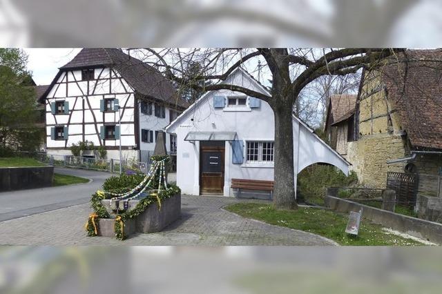 Osterbrunnen in Welmlingen