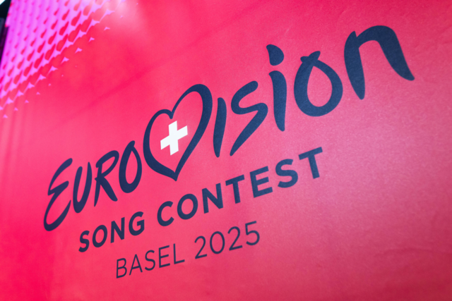 Fr den ESC 2025 in Basel wird der lngste trkisfarbene Teppich der Grand-Prix-Geschichte ausgerollt