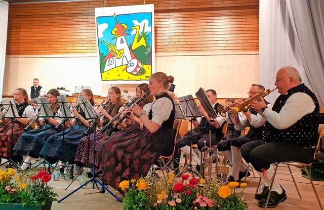 Der MV Kappel verwöhnte das Publikum mit ausdrucksstarken Stücken. | Foto: Sonja Niederer Der MV Kappel verwöhnte das Publikum mit ausdrucksstarken Stücken. | Foto: Sonja Niederer