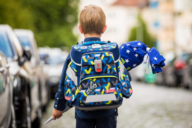 Schulranzen fr 300 Euro? Profit mit den Sorgen der Eltern