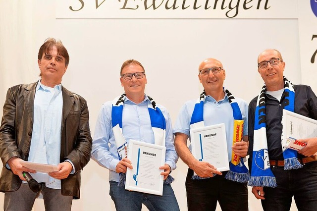 Die neuen Ehrenmitglieder beim SV Ewat... Hofbauer, Georg Vetter und Udo Huber.  | Foto: Wolfgang Scheu