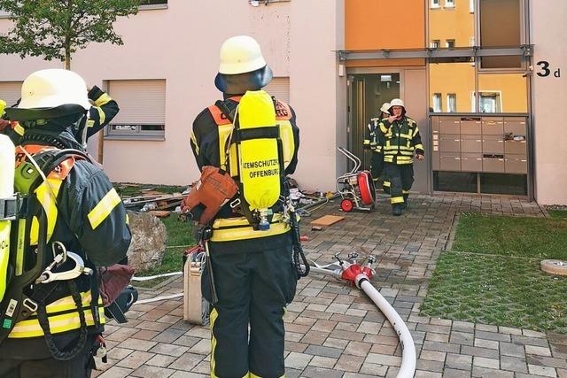 Hat ein Bewohner in einem Mehrfamilienhaus an der Offenburger Rheinstrae selbst das Feuer gelegt?
