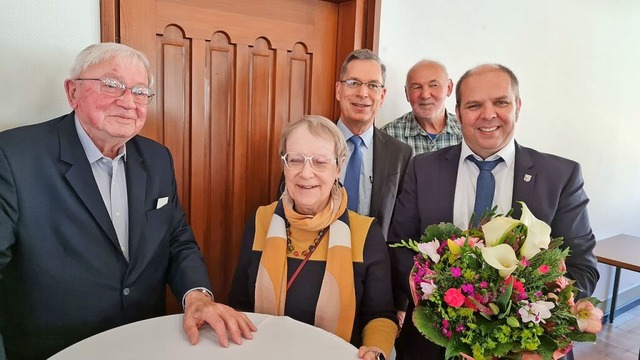 Robert Pinel (l.) und Irene Epstein-de...lf beim franzsisch-deutschen Treffen.  | Foto: Ilona Hge