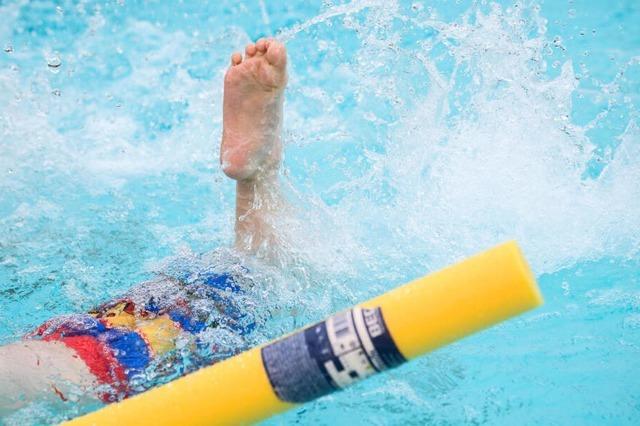 Landgericht Freiburg – Kinder müssen zum Schwimmunterricht Landgericht Freiburg – Kinder müssen zum Schwimmunterricht