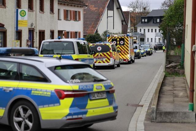 Polizei erschießt Mensch bei Konstanz - Hintergründe unklar Polizei erschießt Mensch bei Konstanz - Hintergründe unklar