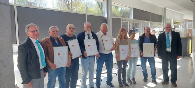 Von links nach rechts: Kreisvorsitzend...hard Schmiedlin fehlt auf diesem Bild.  | Foto: Gnter Endres