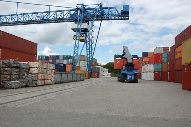Contargo und die Elektro-Lastwagen: Ein Blick hinter die Kulissen am Rheinhafen in Weil am Rhein