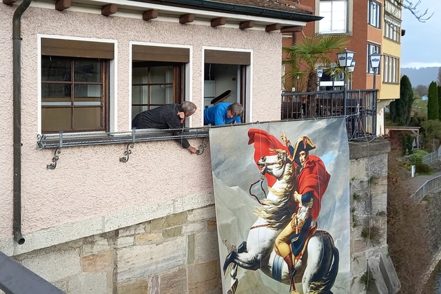 Gerhard Kunsemller und Daniel Waldner...Napoleon am Laufenburger Zollhuschen.  | Foto: Museumsverein Laufenburg