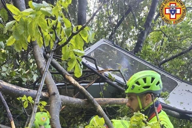 Vier Tote bei Absturz von Seilbahn in Italien