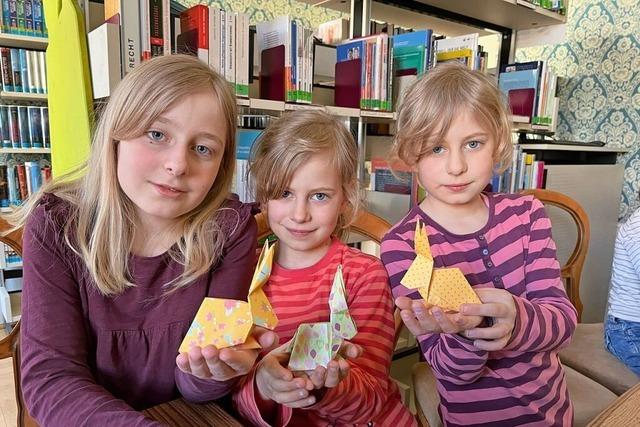 Wie japanische Falttechnik Bonndorfer Kinder zum Lesen lockt