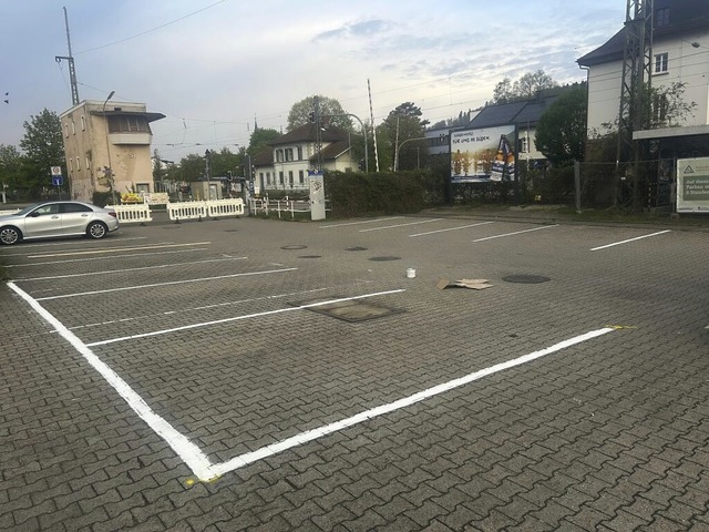Neue Markierungen fr optimale Nutzung des Parkplatzes an der Hebelstrae.  | Foto: Stadt Schopfheim