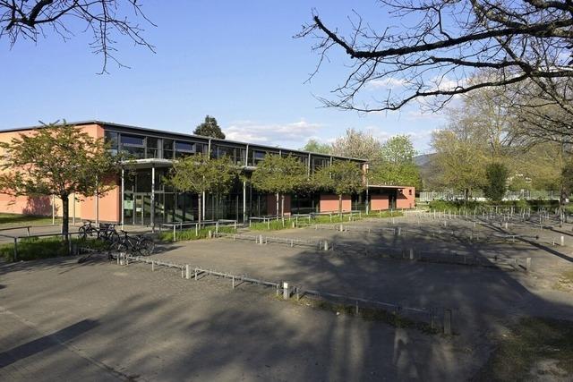 Parkpltze mit Photovoltaik-Modulen berdachen – und was in Denzlingen dagegen spricht