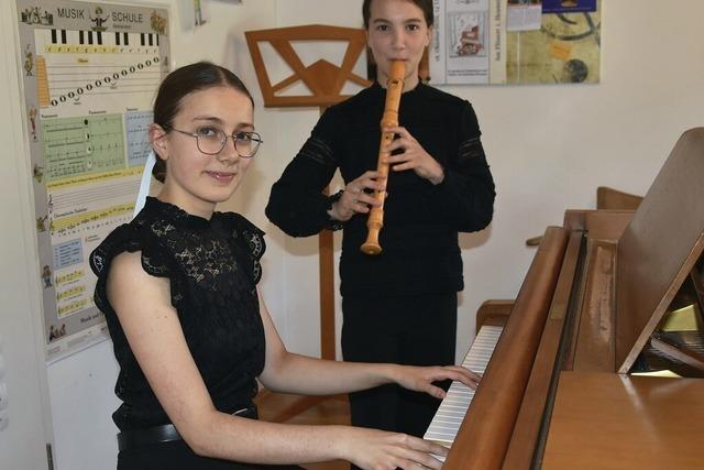 ber Wuppertal zum James-Bond-Song