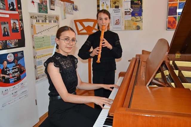 Mariella Hermann (Klavier) und Fine Fu...le von &#8222;Jugend musiziert&#8220;.  | Foto: Andrea Steinhart